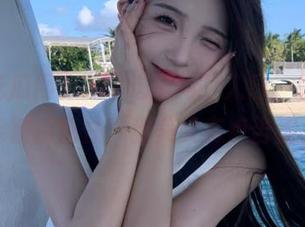 “17吃瓜网”入口，转身就能被瓜围住，甜美又有点苦涩。
