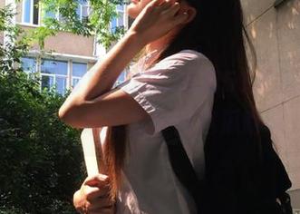 今日吃瓜，我和51吃瓜网一起永不迷路，谁能告诉我这瓜啥味儿？
