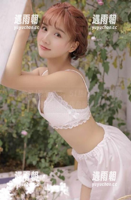 吃瓜必吃，51热门官网告诉你如何在瓜海中优雅溜达！