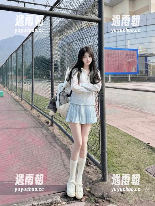在5i吃瓜网上，无限在线欢乐，瓜味无穷！