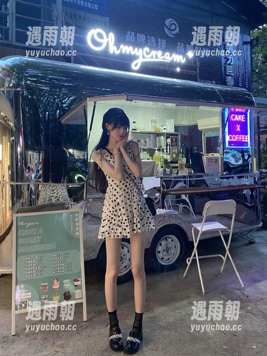 718吃瓜网页的入口，简直像酒吧里的闪亮neon，进了让人一发不可收拾！