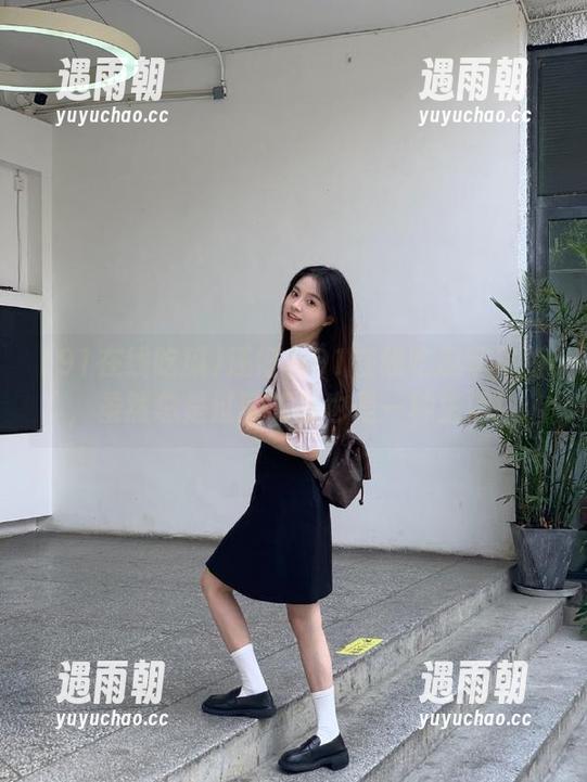 91在线吃瓜 还好有91在线吃瓜苹果版,虽然总是过期的瓜也是一种生活!