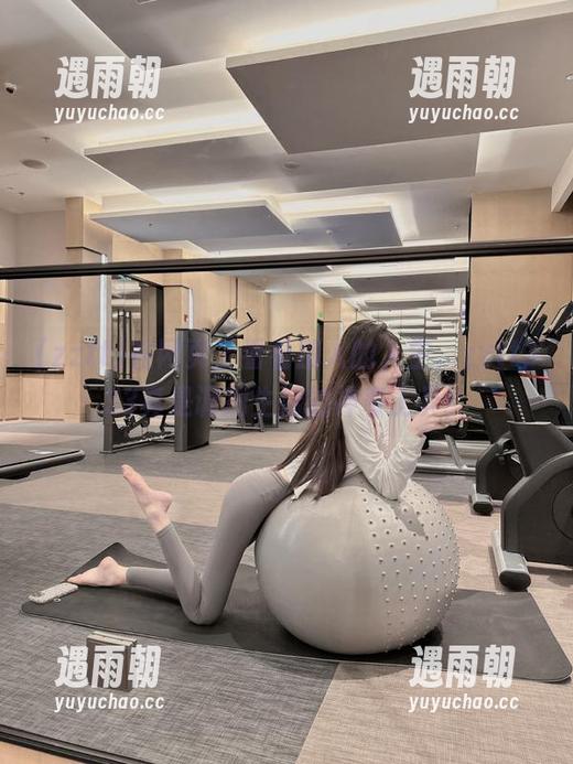 在网页上看看别人的人生，zztt333真是调剂生活的神奇工具！