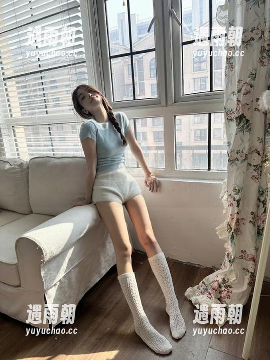 看瓜不累，快去下载‘吃瓜日报’！