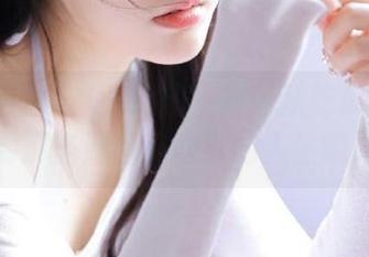 首页逗趣一刻：从吃瓜直播里找到那些泪目又幽默的人生瞬间！