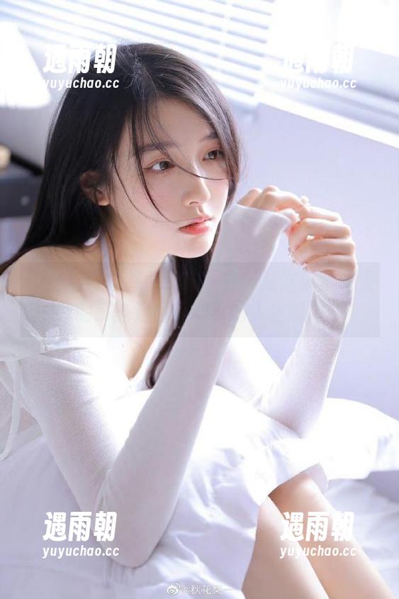 首页逗趣一刻：从吃瓜直播里找到那些泪目又幽默的人生瞬间！