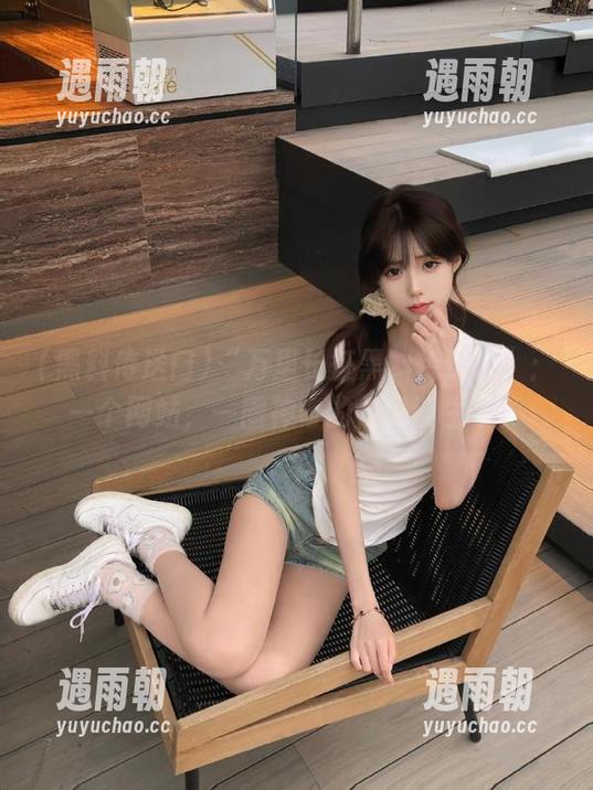 “万里长征黑料传送门”：一个网站，一圈神奇的传说诞生了！